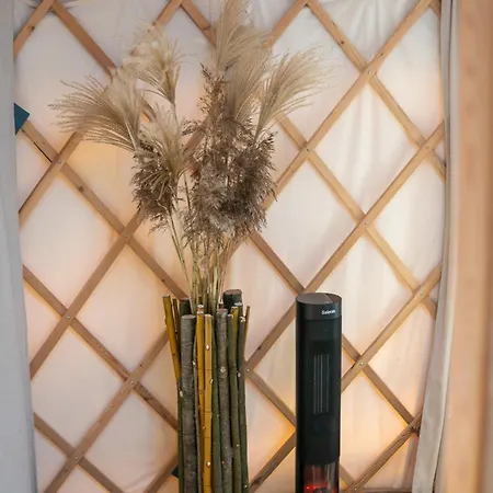 Campismo de Luxo Na Mytince *