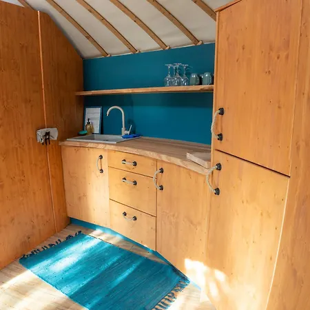 Campismo de Luxo Na Mytince *